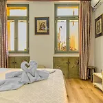 Apartment Antonia Traditional Estate *