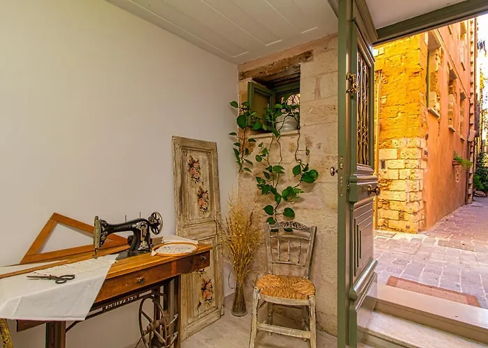 Antonia Traditional Estate * La Canea