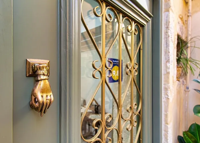 Antonia Traditional Estate * La Canea