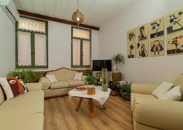 Antonia Traditional Estate Apartamento